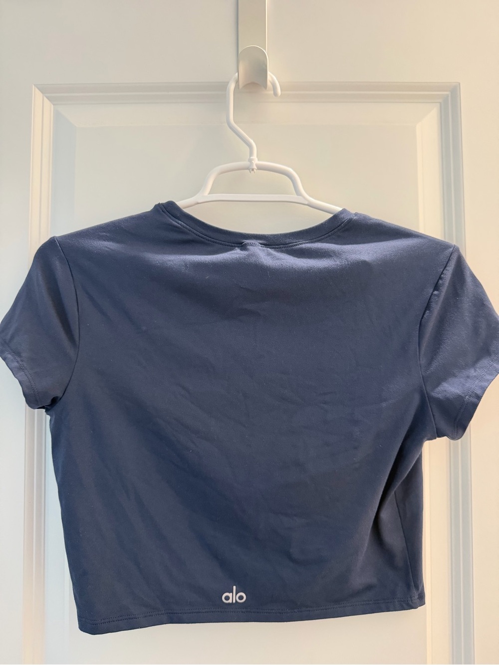 ALO Yoga Navy Short Sleeve Crop Tee